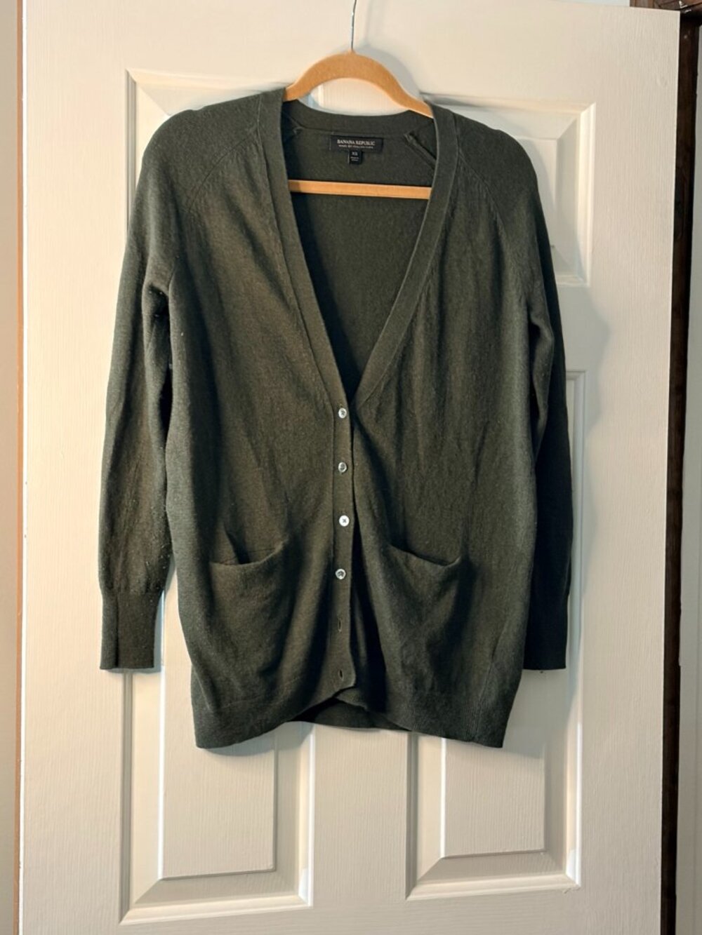 Banana Republic Italian Yarn Cardigan XS Olive Green Button Front Sweater